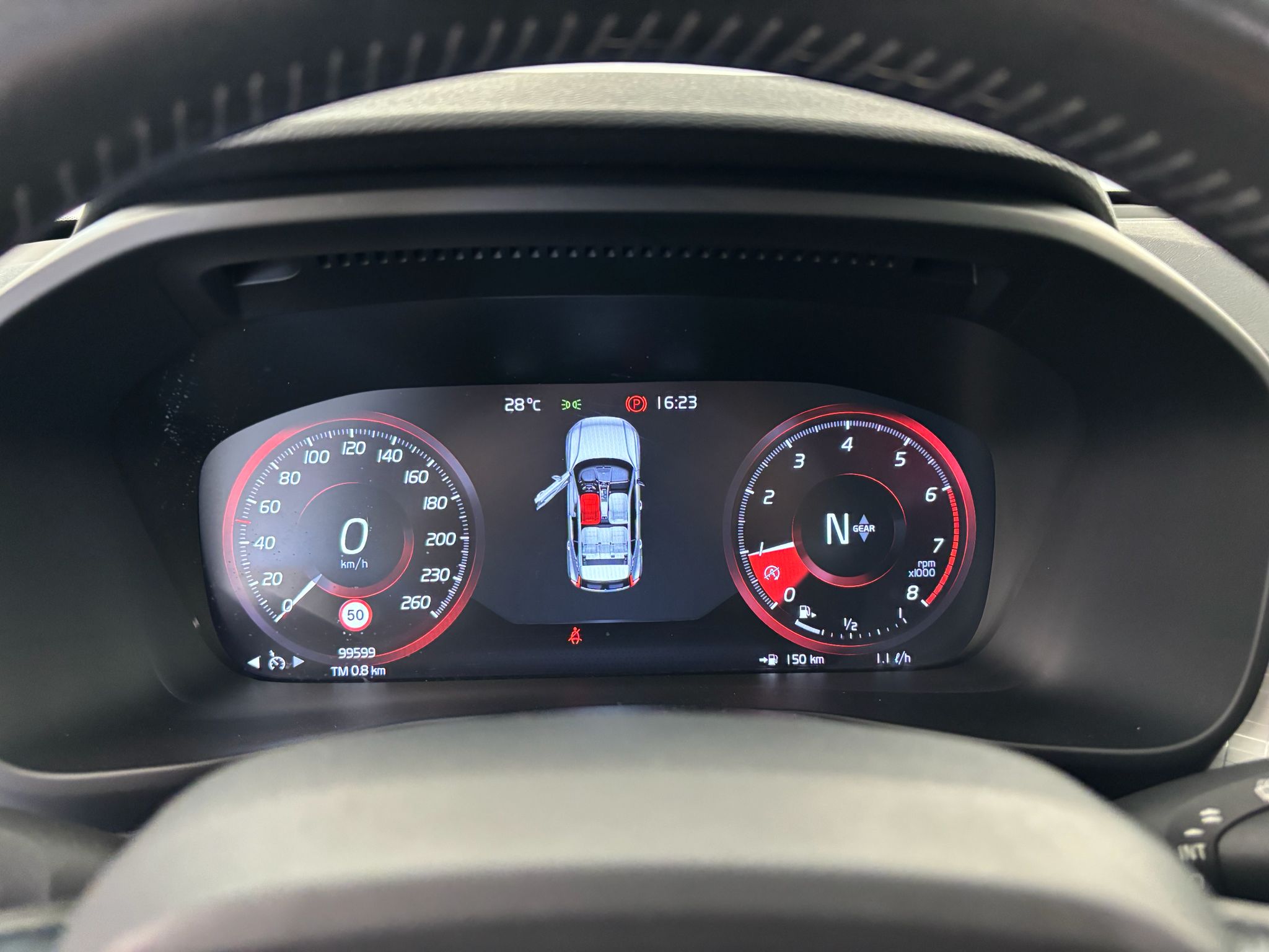 XC40 T3 156 MOMENTUM