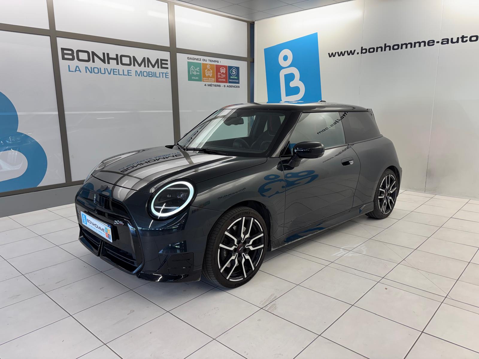 MINI COOPER SE JCW