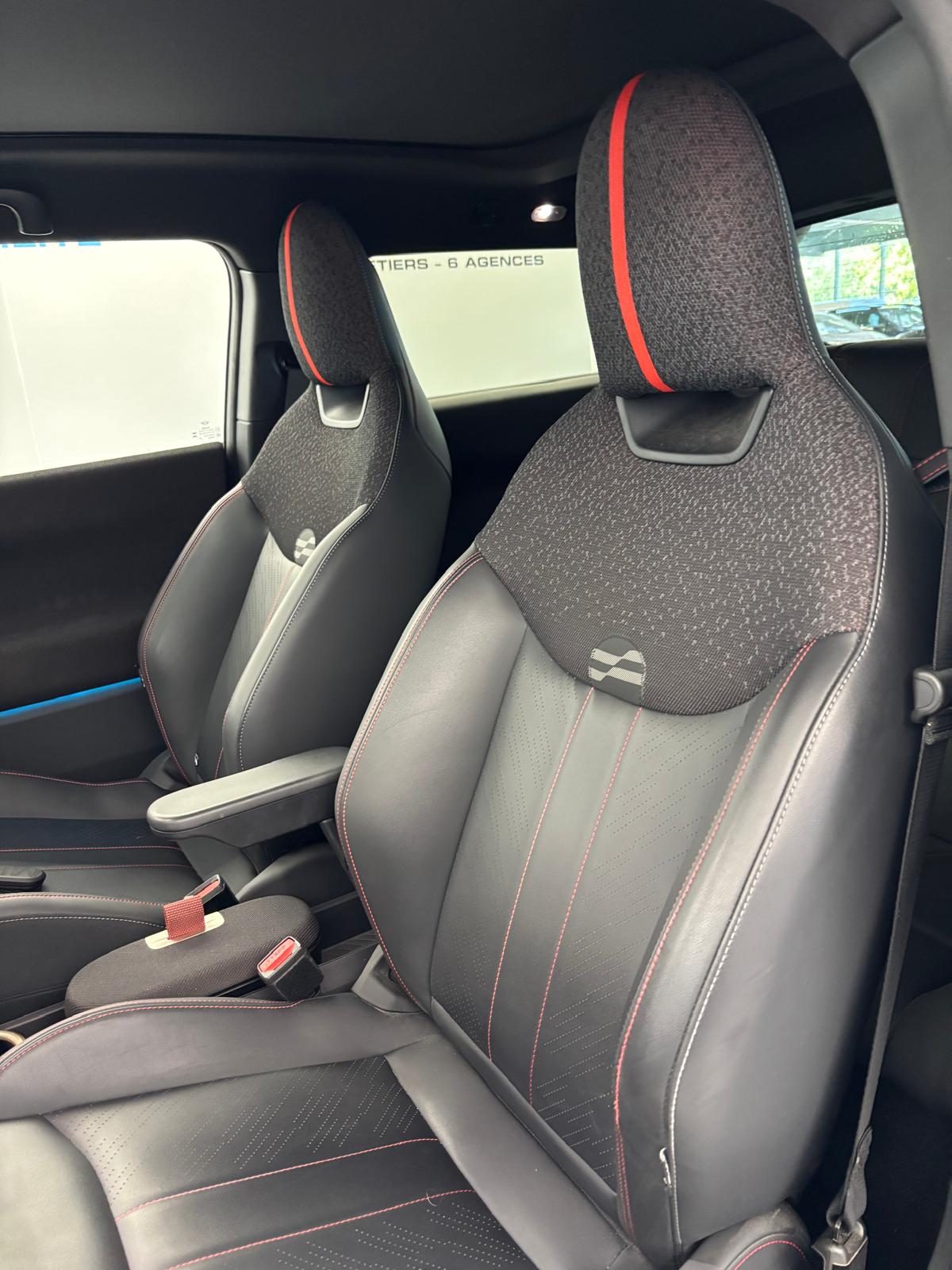 MINI COOPER SE JCW