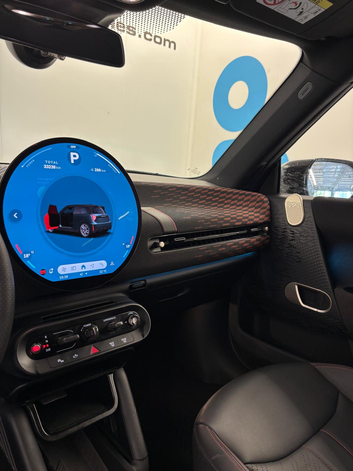 MINI COOPER SE JCW